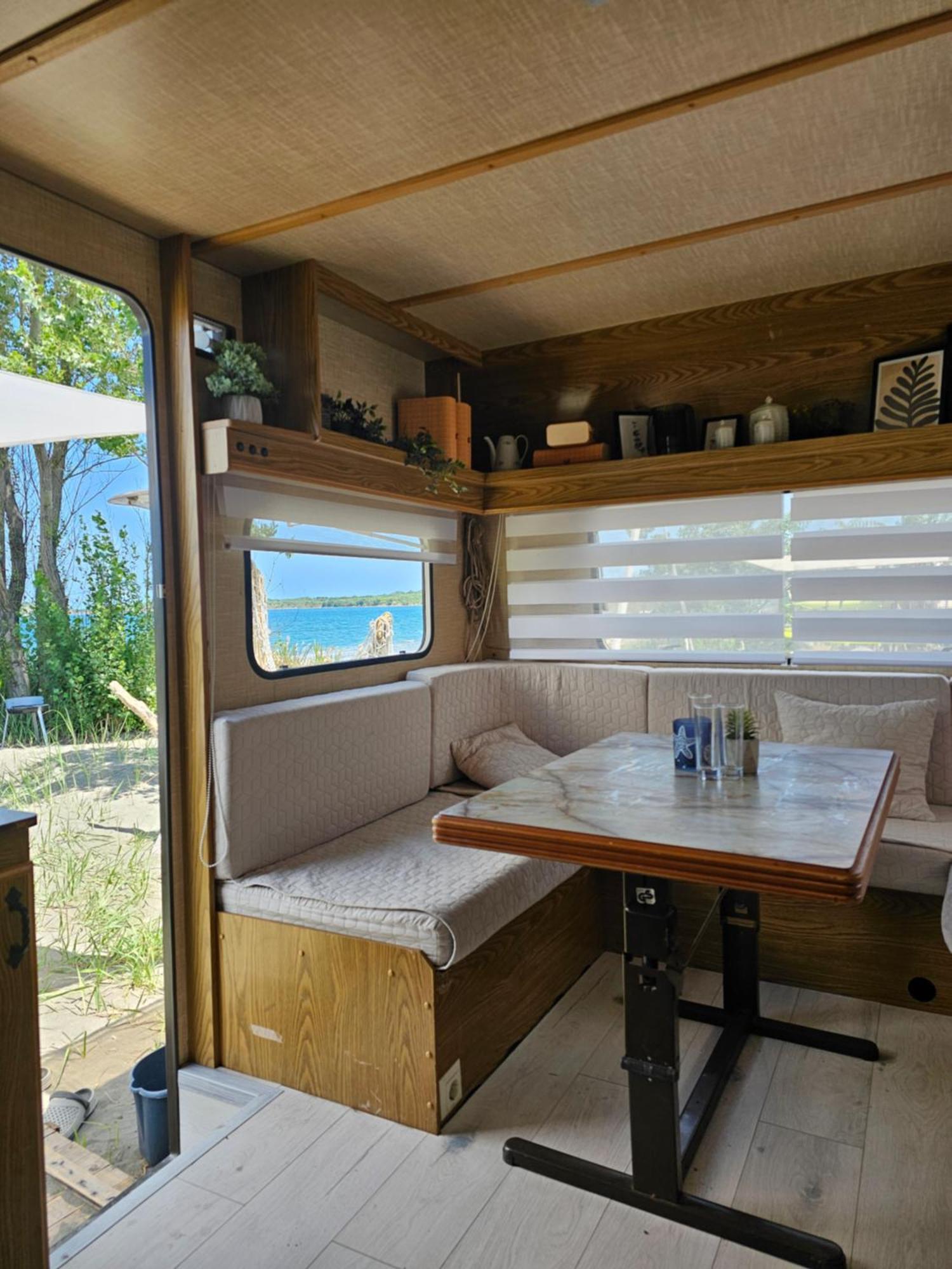 Beachfront Caravans 체르노모레츠 외부 사진