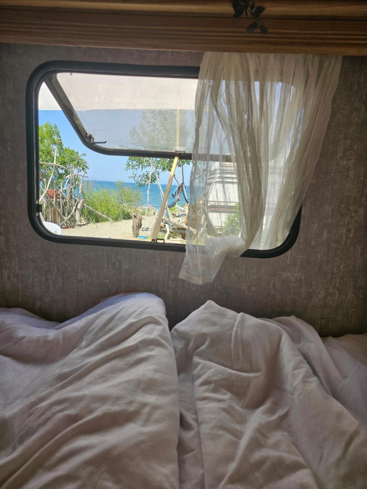 Beachfront Caravans 체르노모레츠 외부 사진
