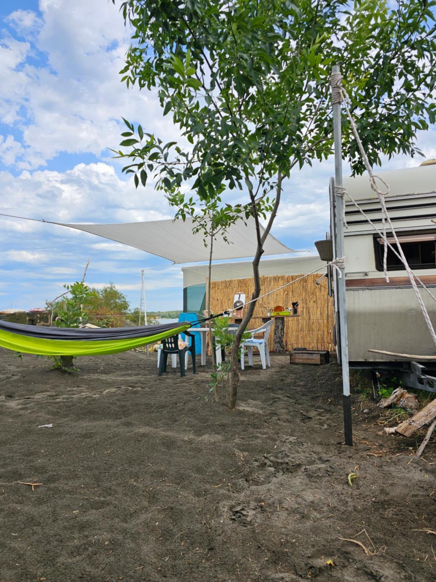 Beachfront Caravans 체르노모레츠 외부 사진