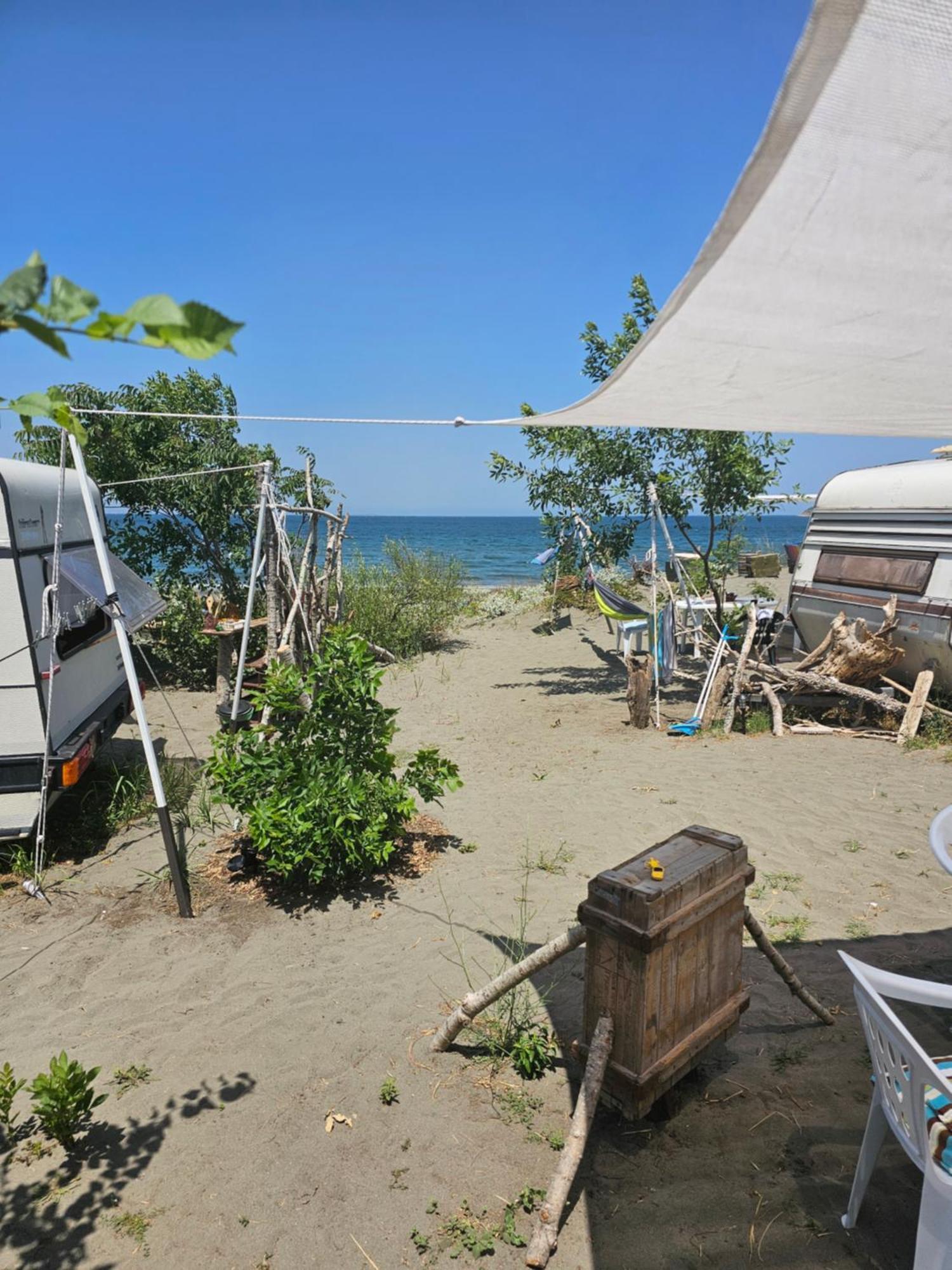 Beachfront Caravans 체르노모레츠 외부 사진